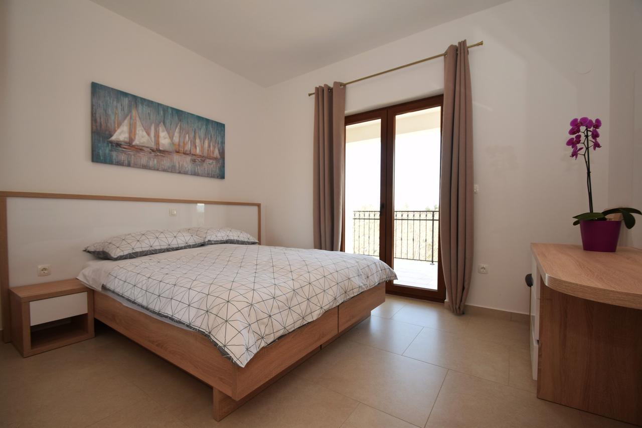Apartments Paklenica スタリグラード エクステリア 写真