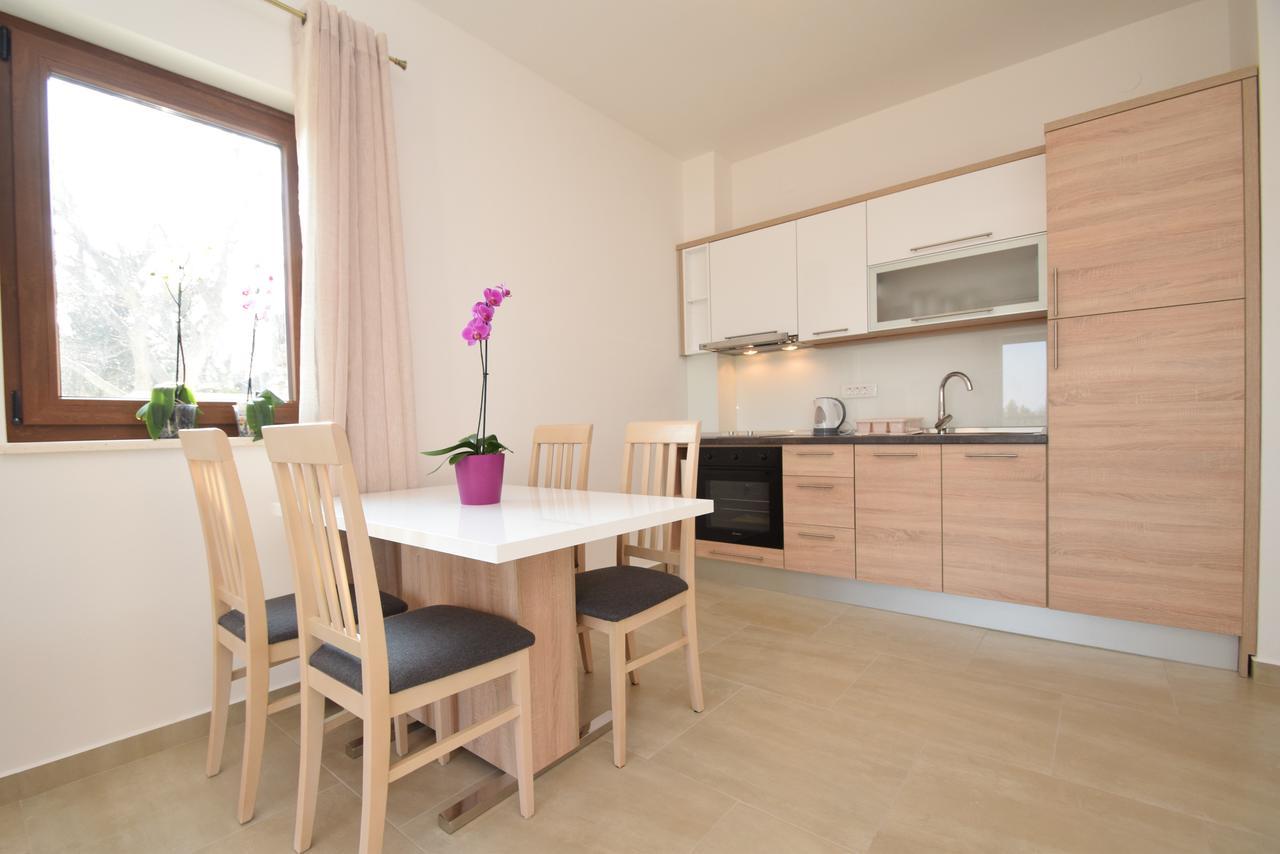 Apartments Paklenica スタリグラード エクステリア 写真