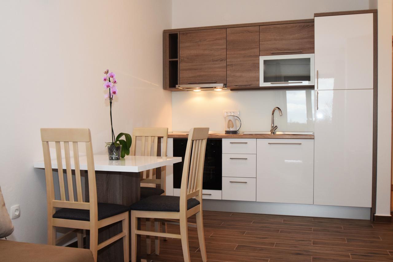 Apartments Paklenica スタリグラード エクステリア 写真