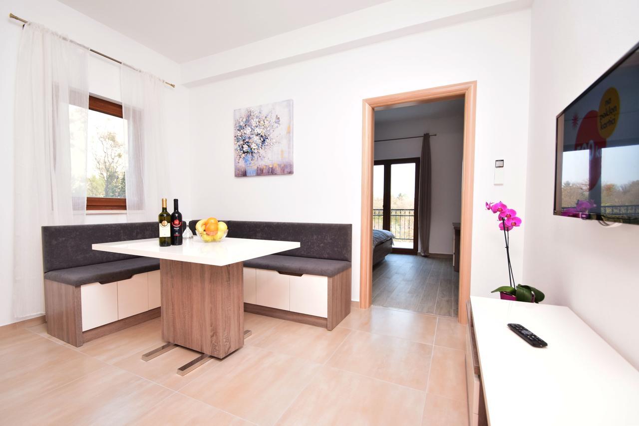 Apartments Paklenica スタリグラード エクステリア 写真