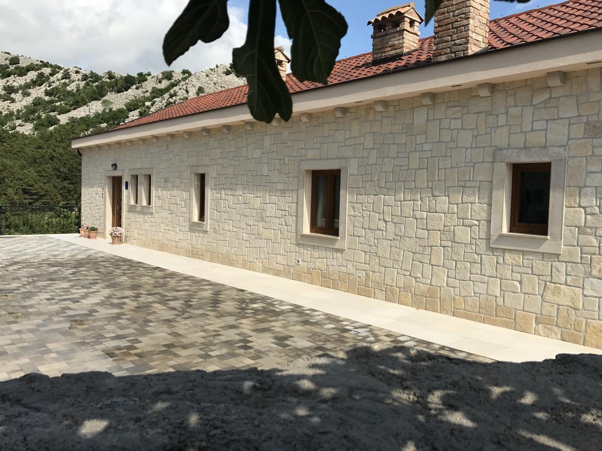 Apartments Paklenica スタリグラード エクステリア 写真